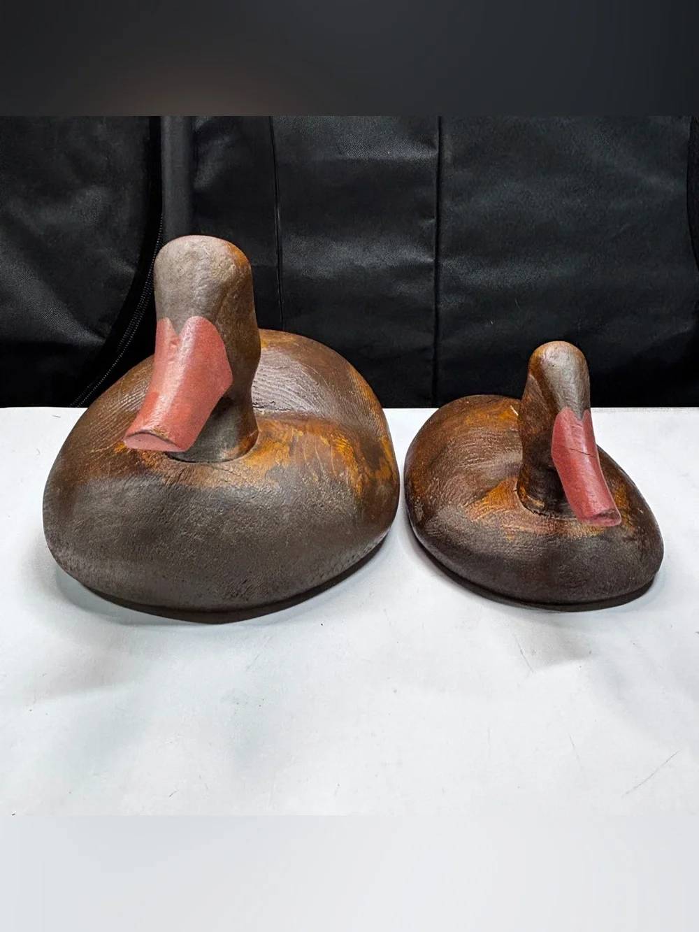 Vtg Antique Duck Decoys Pair Carved Wood Redish Beak Country Hunting